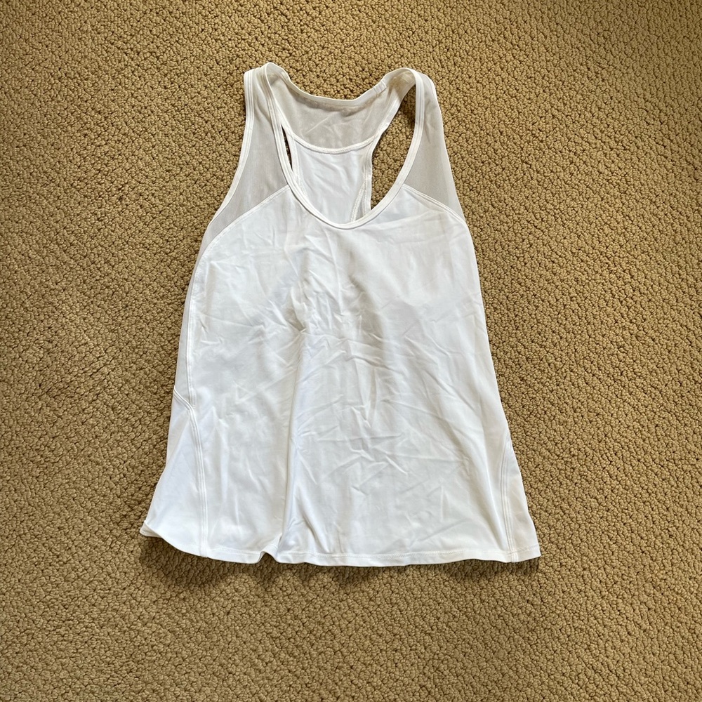 White lululemon tank